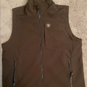 Ariat vest